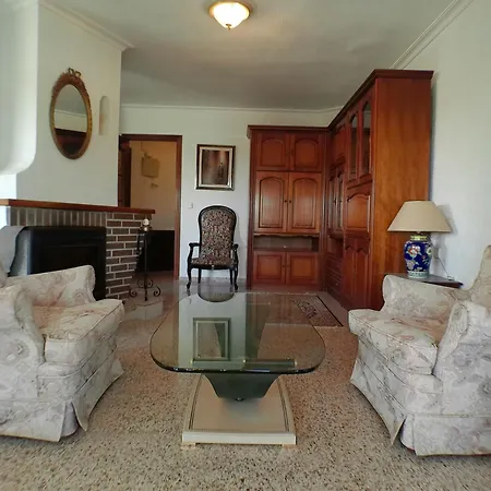 Con Piscina Umut Homes