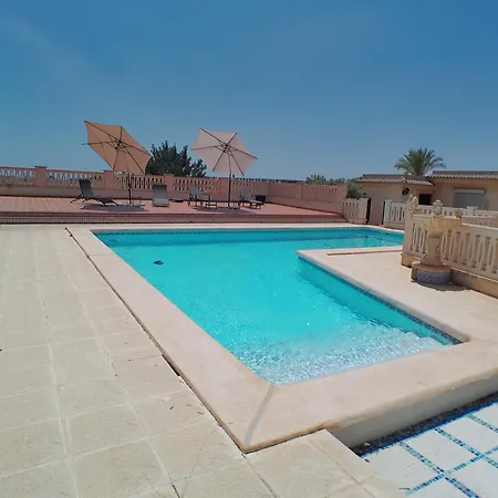 Holiday home Con Piscina Umut Homes