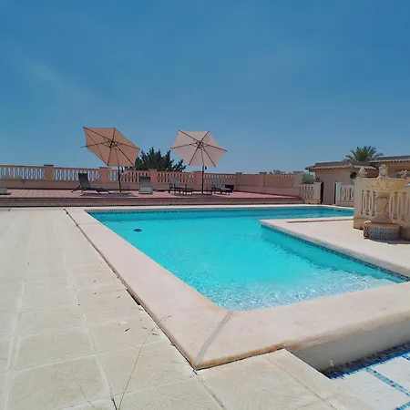 Con Piscina Umut Homes *