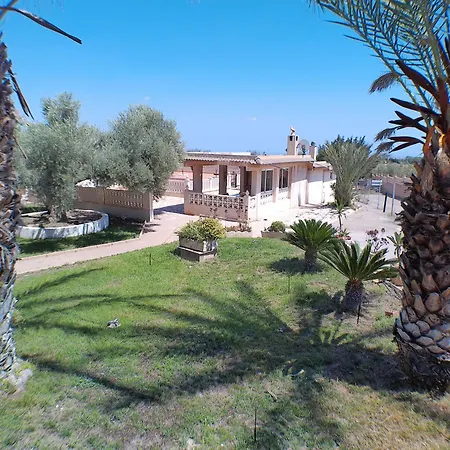 Con Piscina Umut Homes