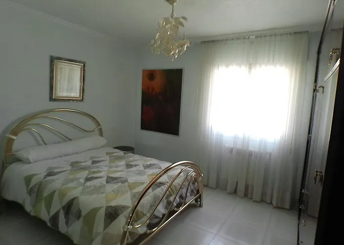 Con Piscina Umut Homes *