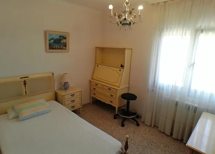 Con Piscina Umut Homes Nyaraló Alicante