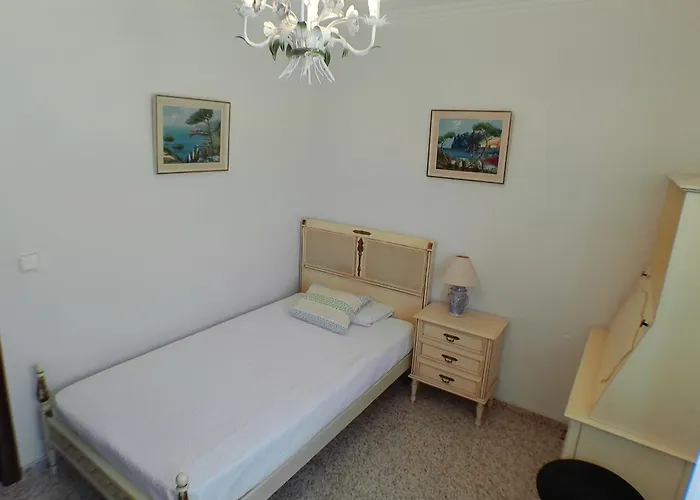 Con Piscina Umut Homes *