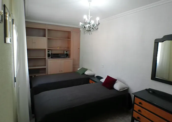 Con Piscina Umut Homes *