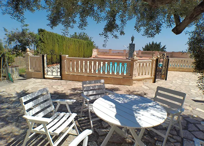 Con Piscina Umut Homes Nyaraló Alicante