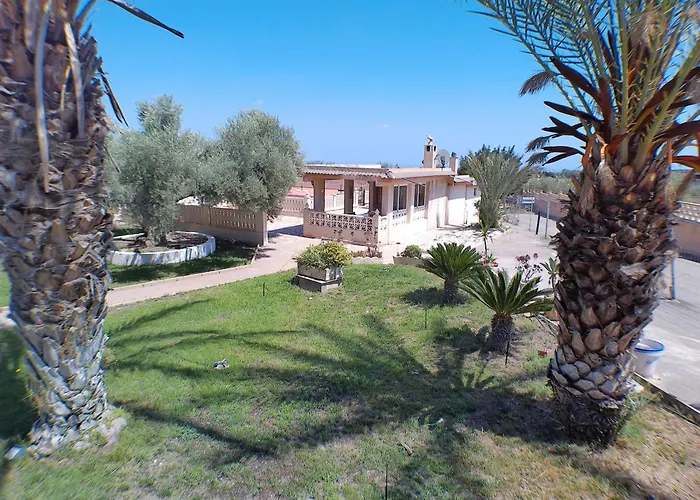 Con Piscina Umut Homes